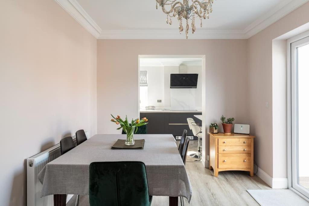 Home By The Sea In Rustington Buitenkant foto